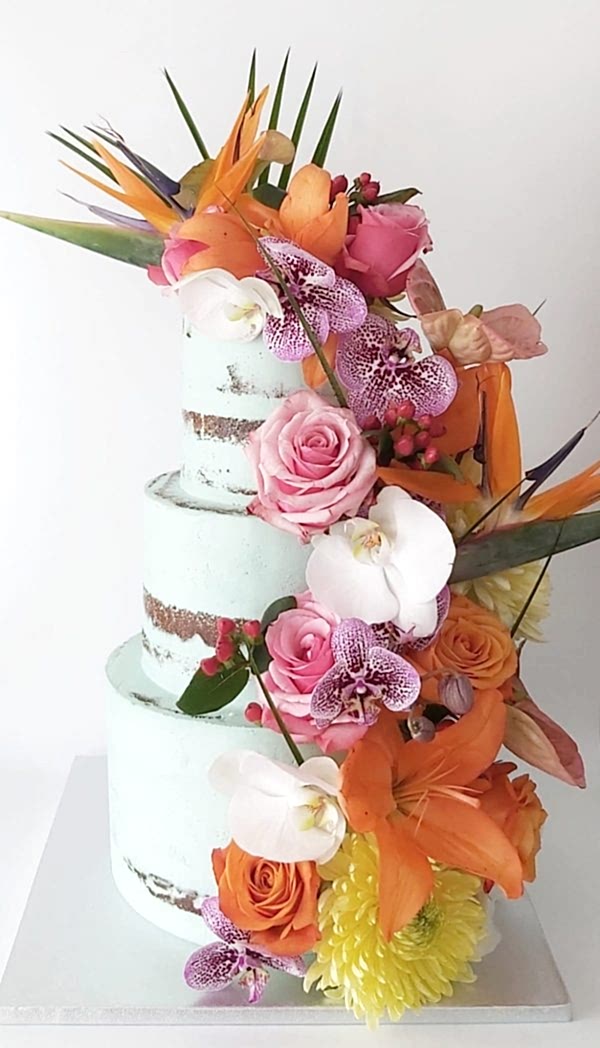 Wedding naked cake exotique